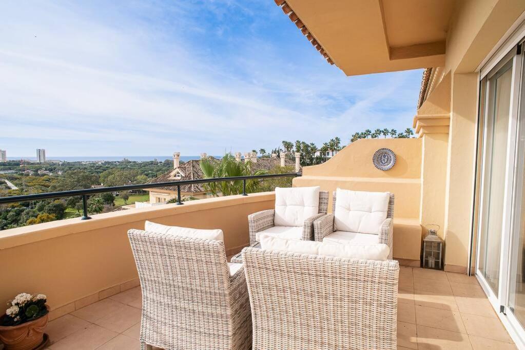 Apartemen Great View In Elviria Marbella